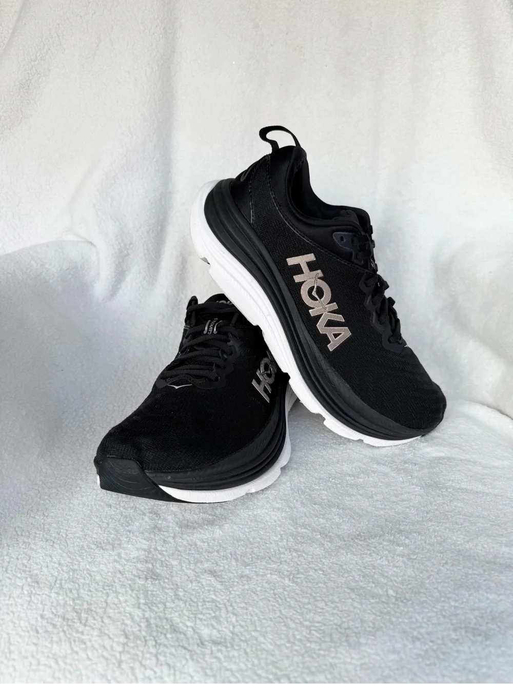 Hoka One One Gaviota 5 Wide Women’s 8.5 D Running Shoes Black/White